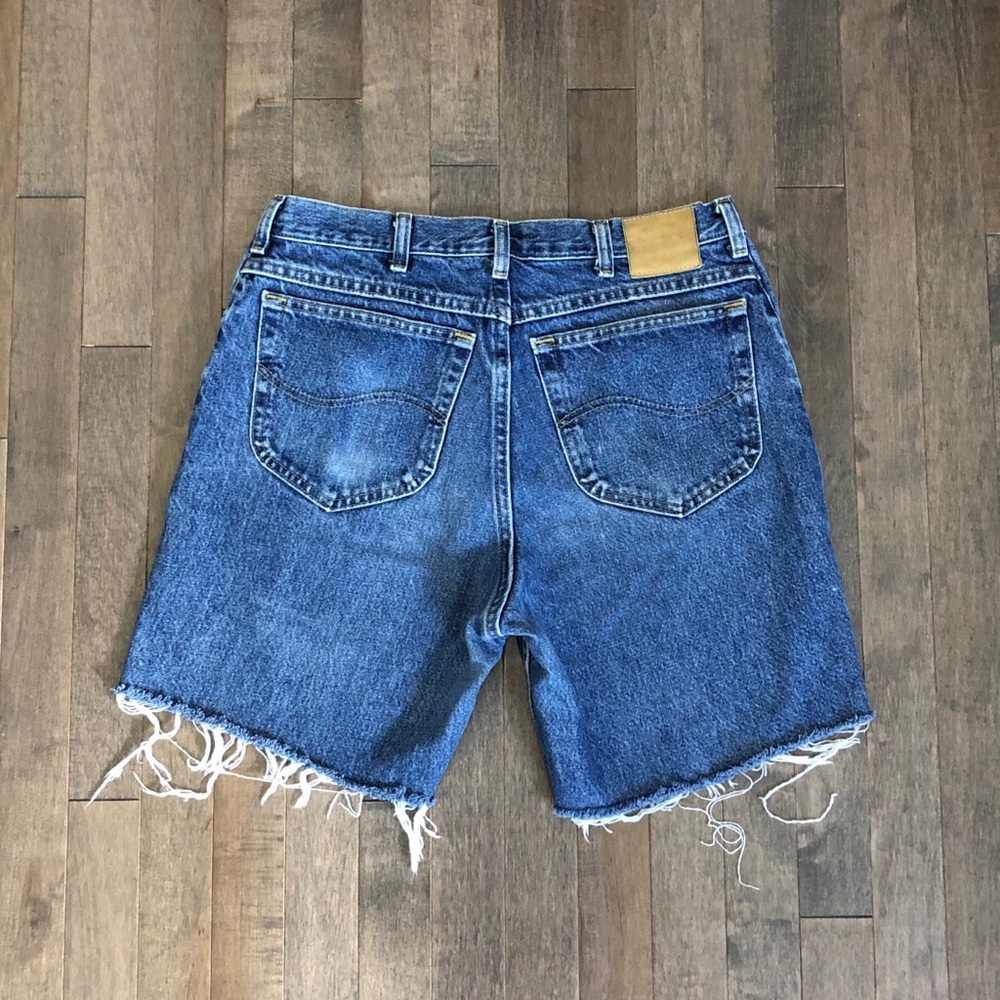 Vintage Lee boyfriend jean cut off shorts!!!